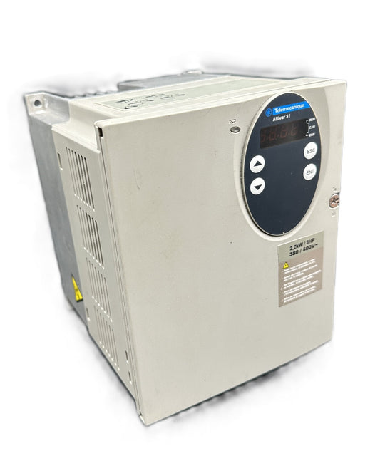 TELEMECANIQUE ATV31HU22N4 2.2kW 3HP V1.7 ALTIVAR 31 VARIATEUR - KLR Automation
