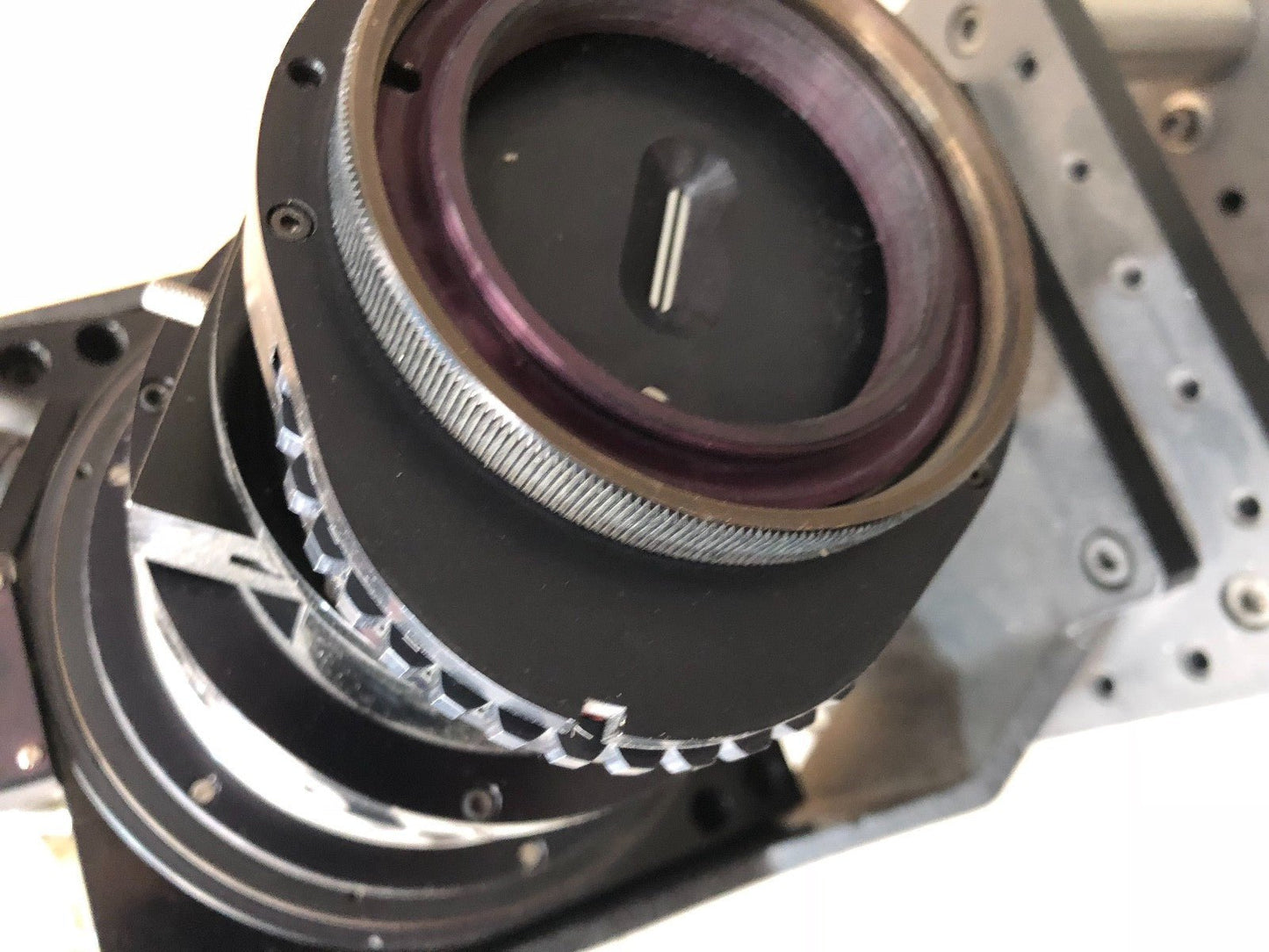 Tour optic EALING ELECTRO - OPTICS EEO outil provenant de chez Kinoptik Paris 2 - KLR Automation