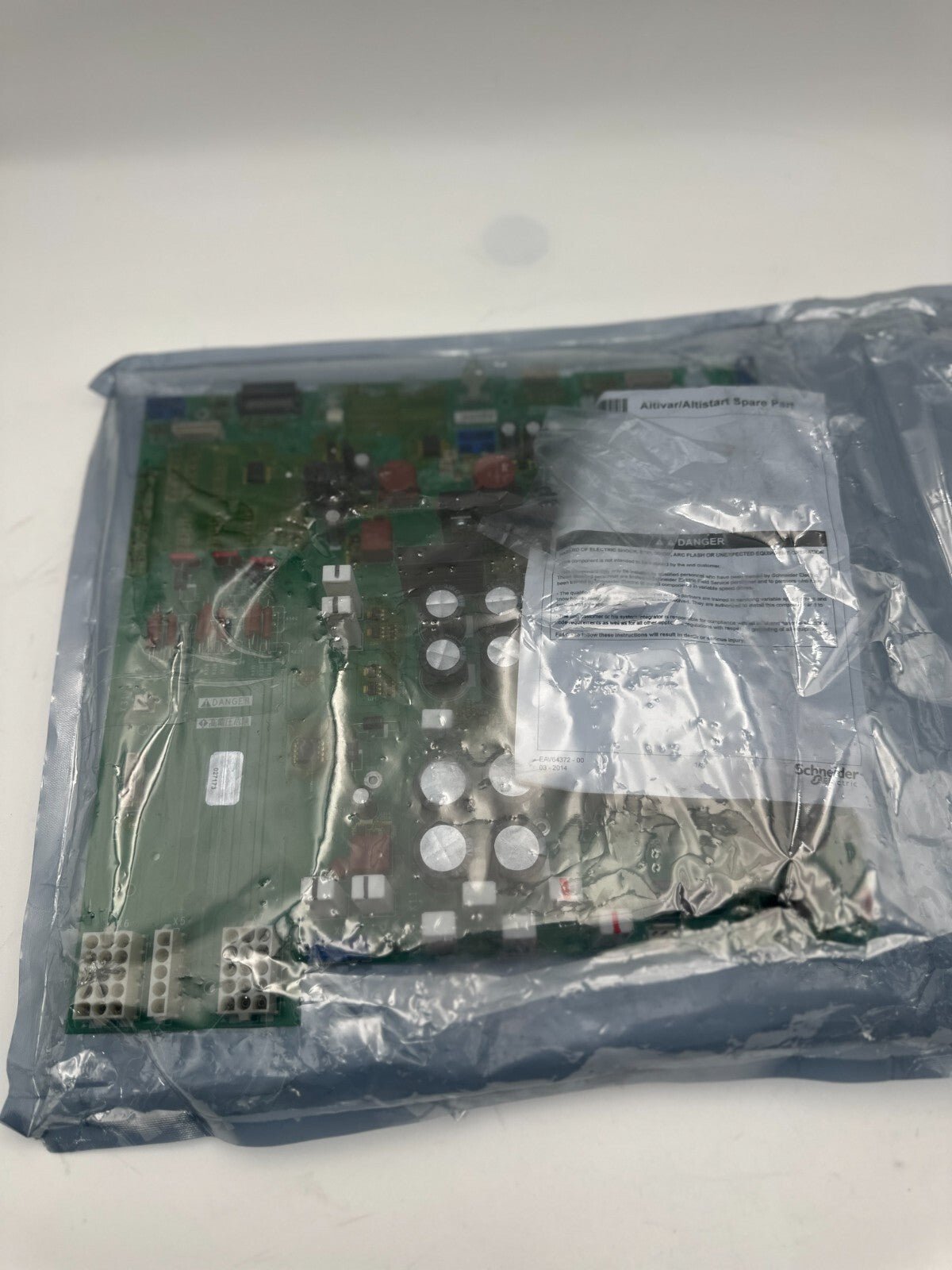 SCHNEIDER ELECTRIC PN072129P3 inverter power drive board - KLR Automation