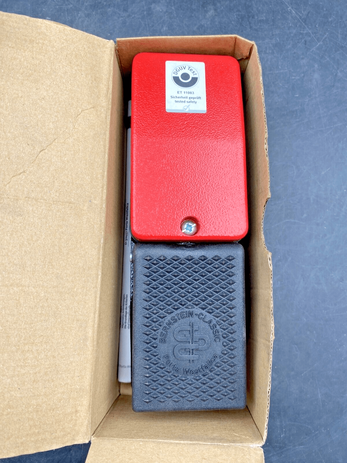 NEW BERNSTEIN 6061300011 FOOTSWITCHES WITH 1 PEDAL - KLR Automation