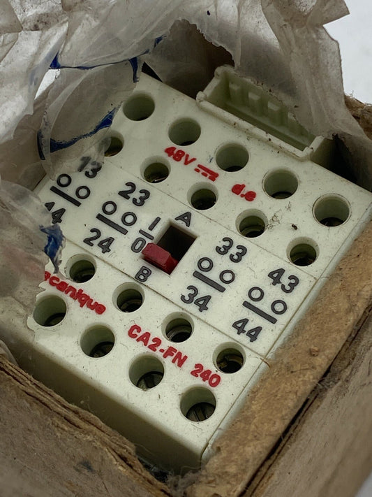 TELEMECANIQUE CA2 - FN 240 48 V Relay - KLR Automation