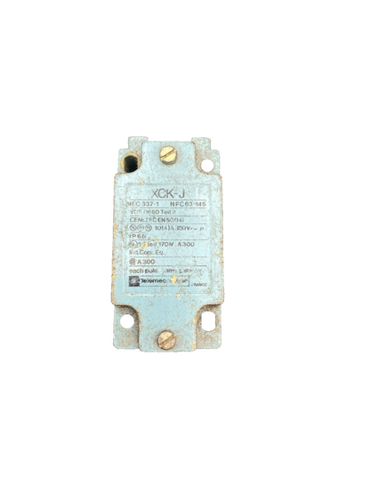2pc x TELEMECANIQUE XCK-J