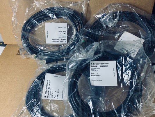 4 x 50104557 Fabriquer par LEUZE CONNECTION CABLE 4AMP 125VAC/DC FEMALE M12 5PIN - KLR Automation