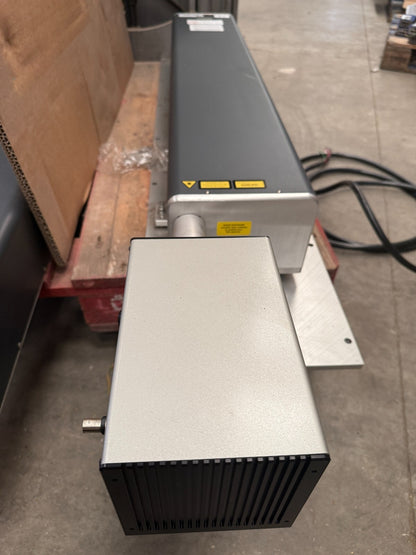 Synrad Firestar FSF201SC  +  FH Flyer  Marking Head        Laser F201