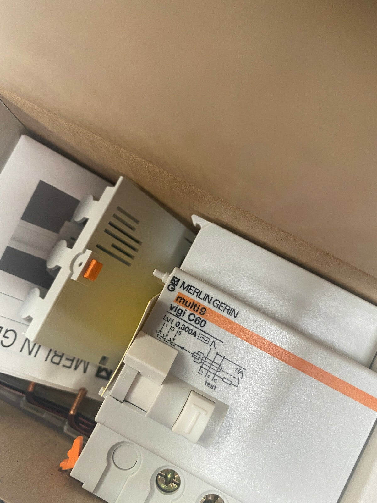 1pc x Merlin Gerin Schneider multi 9 vigi c60 26558 3p 63 300mA - KLR Automation