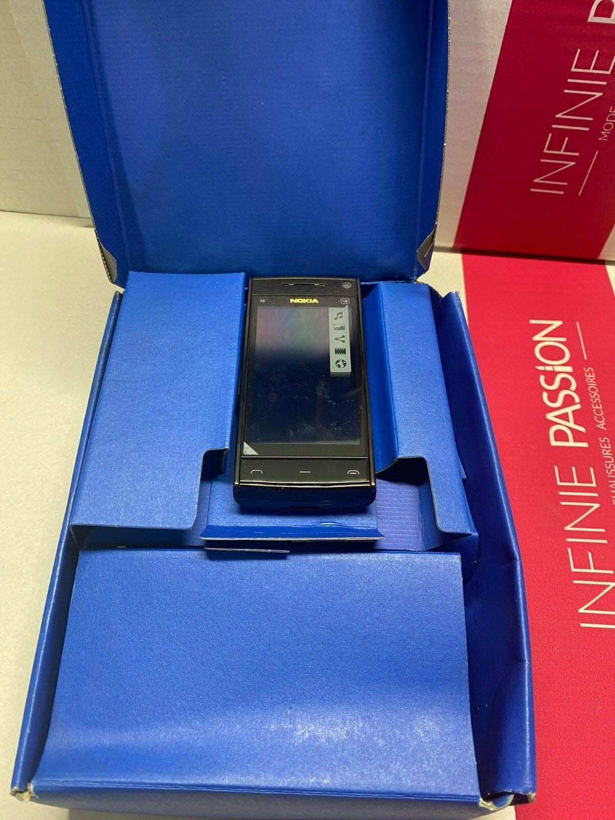 NOKIA X6-00 16GB Mobile Phone Old Stock Rare collectors Mobile Phone Cell 2