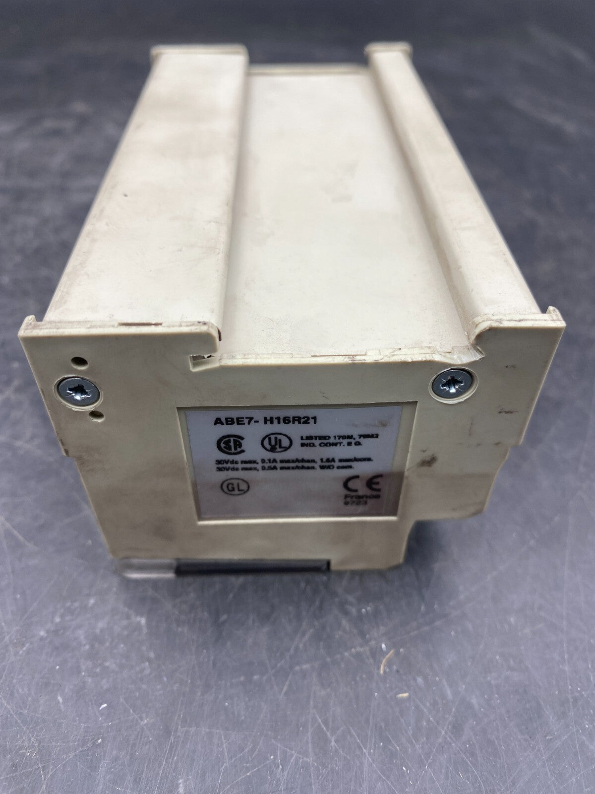 1pc x TELEMECANIQUE ABE7 ABE7-H16R21 TERMINAL MODULE I/O
