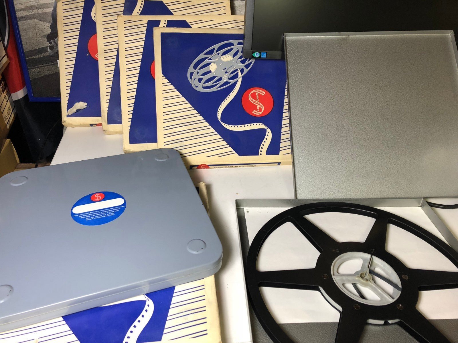 5 x Stocko Bobine U 132 / 16 mm - 300 M diam / 240mm + 1 Bobine 280mm - KLR Automation
