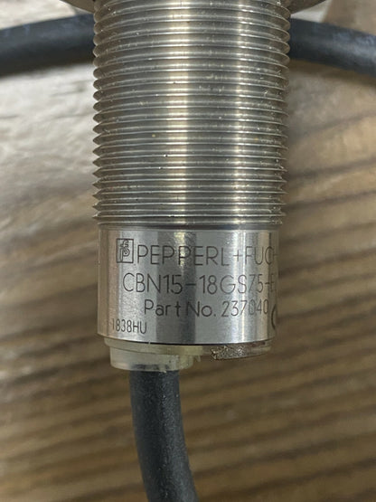 Détecteur capacitif CBN15-18GS75-E2-V1 Pepperl + Fuchs 