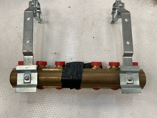 R553D Collecteur de climatisation pré - assemblé. GIACOMINI - KLR Automation