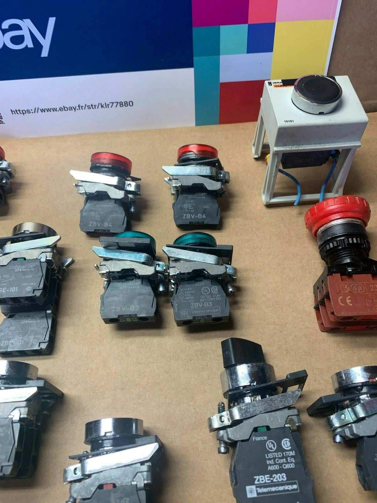 Lot de 21 pc x Telemecanique Contact Block ZBE ZBV ....  Clamp  Switch 