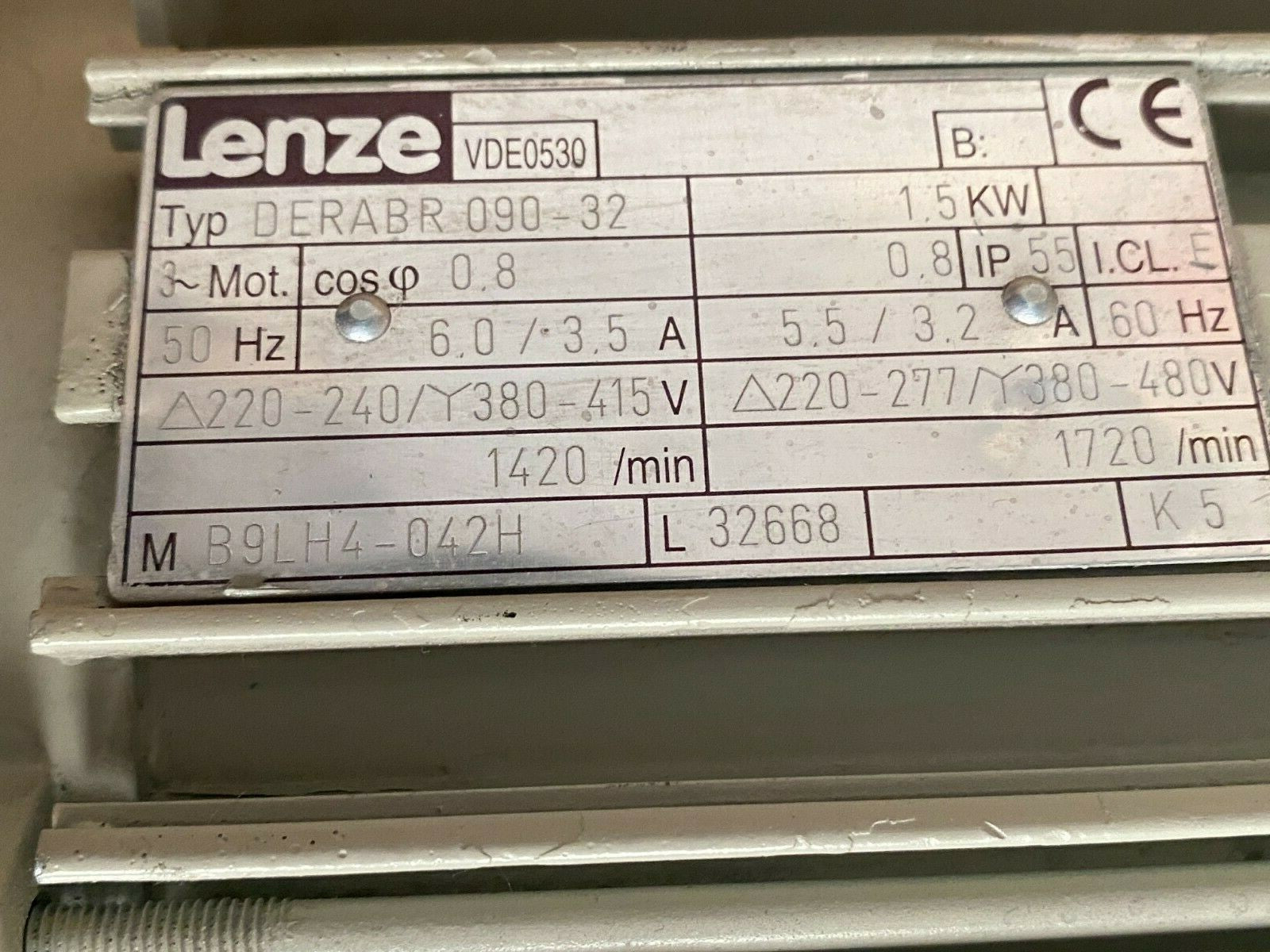 Lenze  D-extertal Motor GST06-1MVCK090-32 VDE 0530 DERABR 090-32 14.448.10.1.0.8