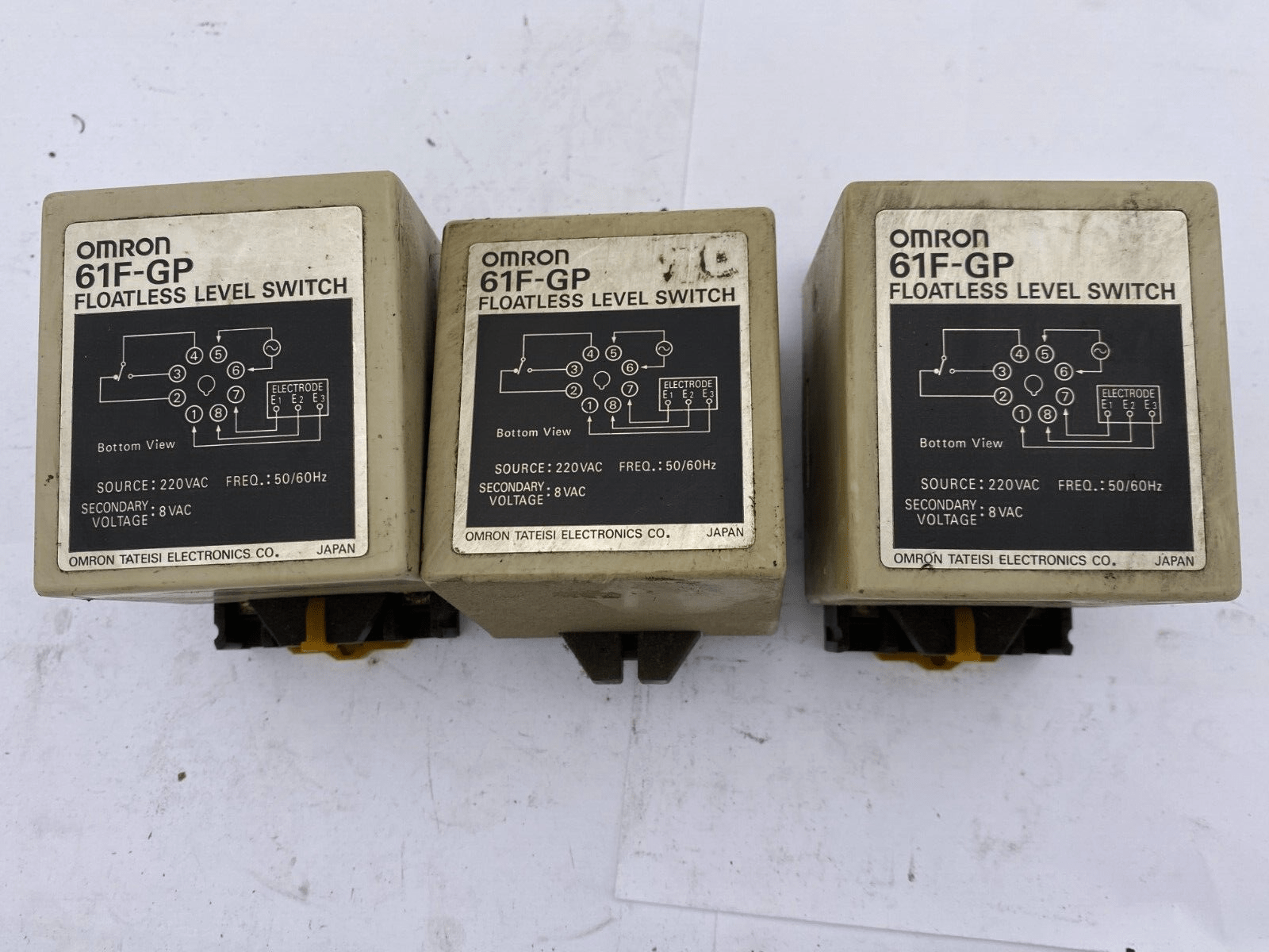 1pc x OMRON FLOATLESS LEVEL SWITCH TYPE 61F - GP 220VAC 50/60Hz - KLR Automation