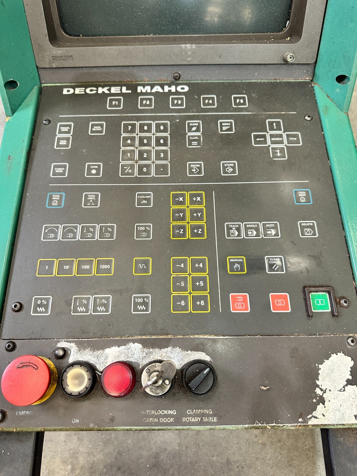 Maho CNC 432 DECKEL Panel control / Monitor Phillips