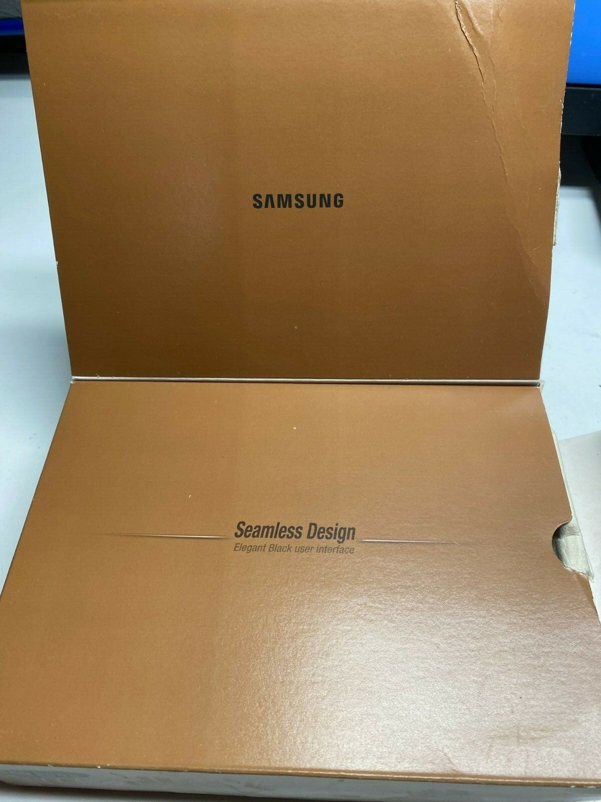 Samsung SGH - Z650i Mobile Phone Old Stock Rare collectors Mobile Phone cell GSM - KLR Automation
