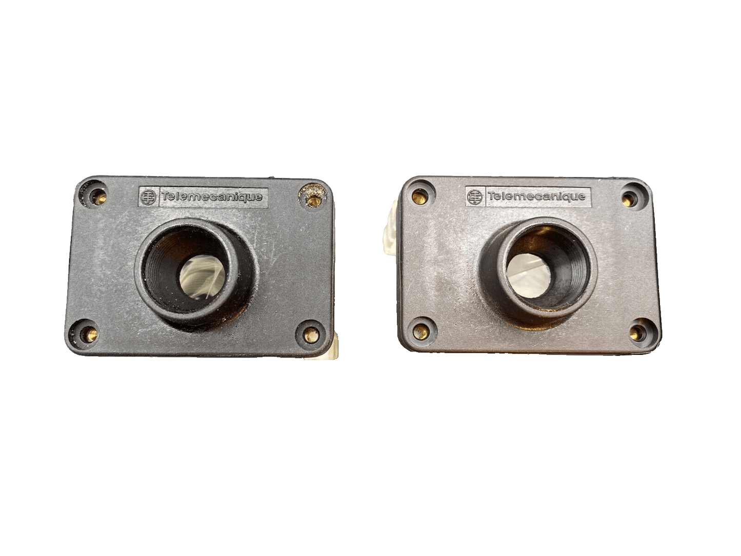 2pc x TELEMECANIQUE XSC - Z01 ENVELOPPE POUR XSC - KLR Automation