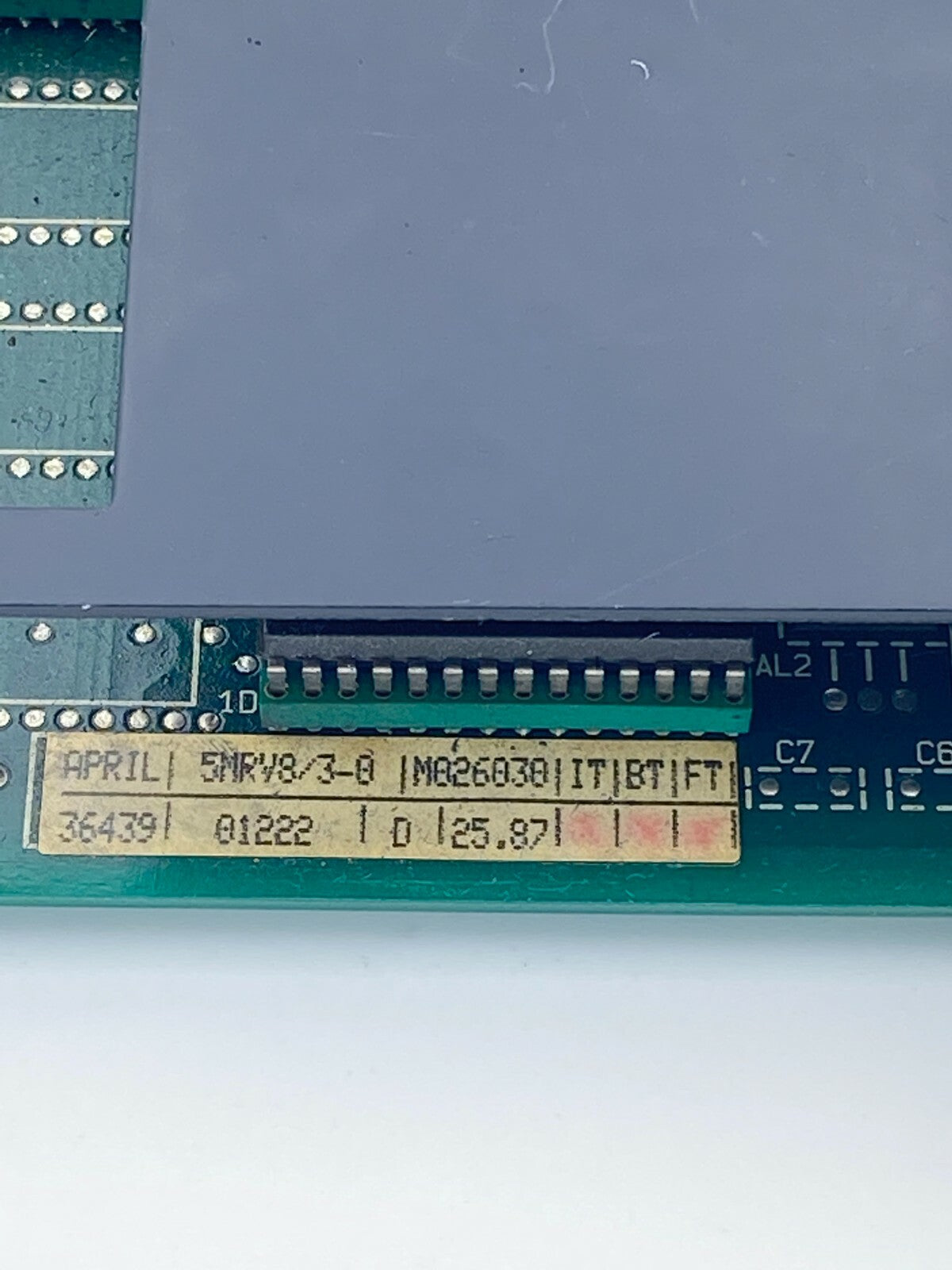 APRIL 5MRV8/3-0 E-mail Mémoire 8K REPROM Programme + 3K RAM Données SMC50
