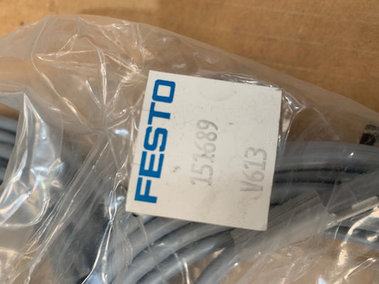 3 x Festo KMEB - 1 - 24 - 5 - LED 151689 Steckdosenleitung - KLR Automation