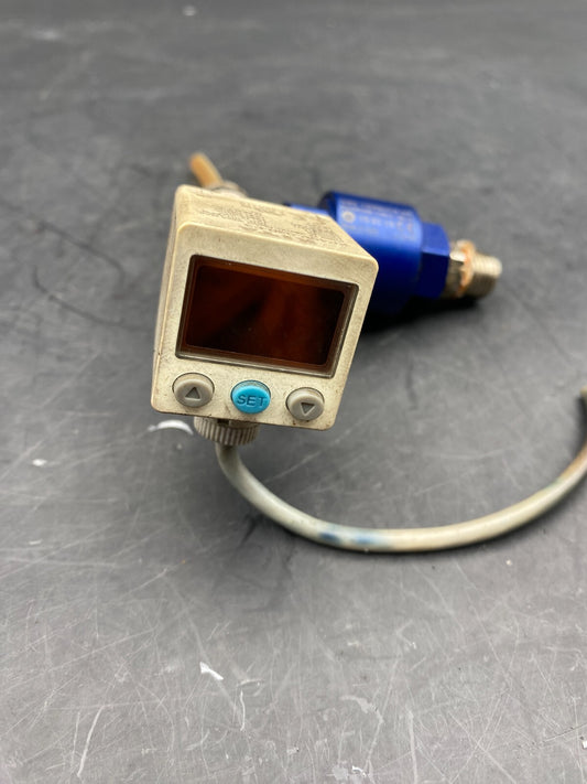 LOT OF 2 KITA KP45V - 030 - F3 VACUUM SENSOR - KLR Automation