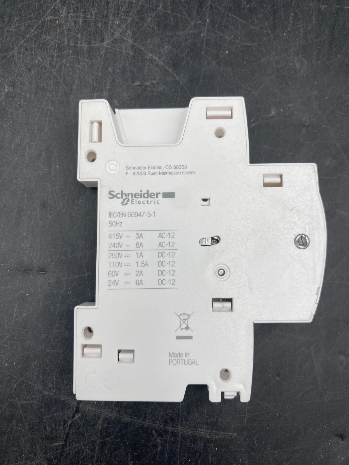 LOT OF 2 SCHNEIDER ELECTRIC ISD CONTACT SIGNAL DEFAUT