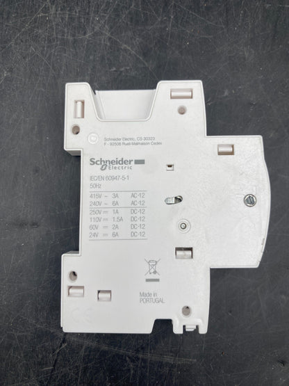 LOT OF 2 SCHNEIDER ELECTRIC ISD CONTACT SIGNAL DEFAUT