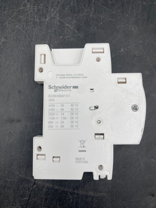 LOT OF 2 SCHNEIDER ELECTRIC ISD CONTACT SIGNAL DEFAUT