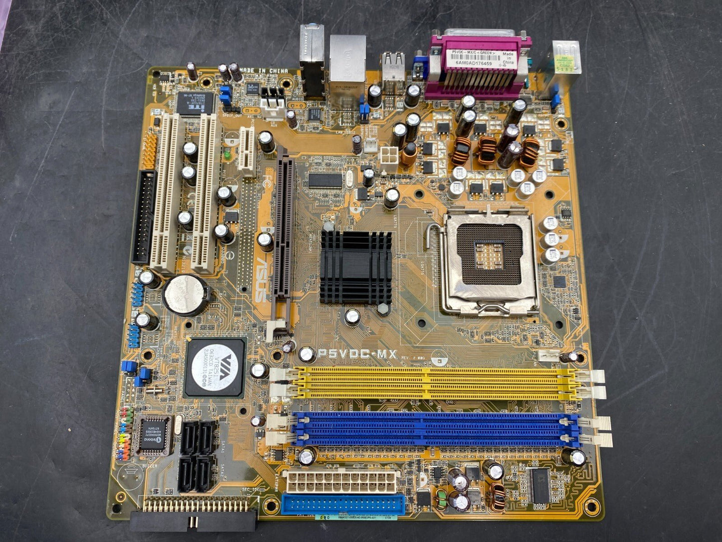 ASUS P5VD2 - VM REV 1.00G CARTE MERE x1pc - KLR Automation
