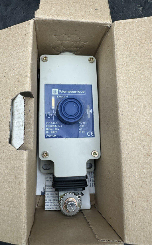 TELEMECANIQUE XY2 CH13250 056231 ARRET D'URGENCE PAR CABLE - KLR Automation