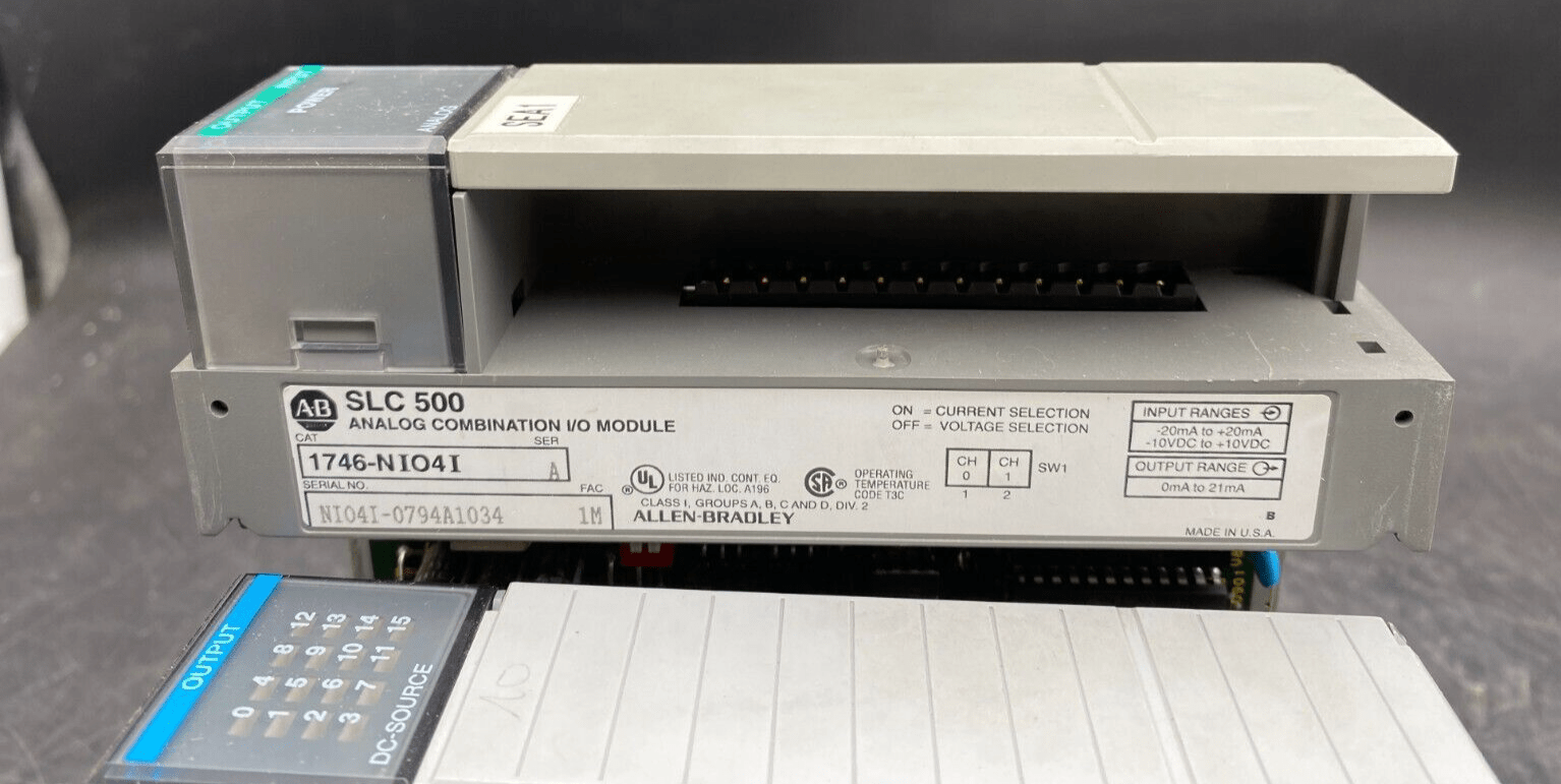 ALLEN BRADLEY SLC 500 1746 - IB32+ 1746 - NI4 + 1746 - 0B16 + 1746 - NIO41 + 1746 - A10 - KLR Automation