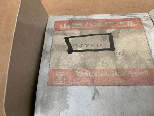 Yamatake - Honeywell PHOTO SWITCH PJ7 - D1 Sensor optical - KLR Automation