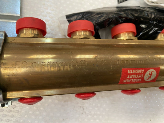 R553D Collecteur de climatisation pré - assemblé. GIACOMINI - KLR Automation