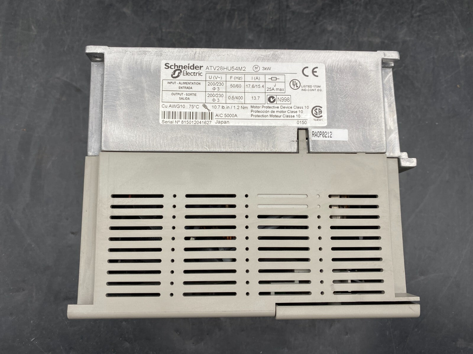 TELEMECANIQUE ATV28HU54M2 ALTIVAR 28 3kW 200/230V V1.1 x1pc