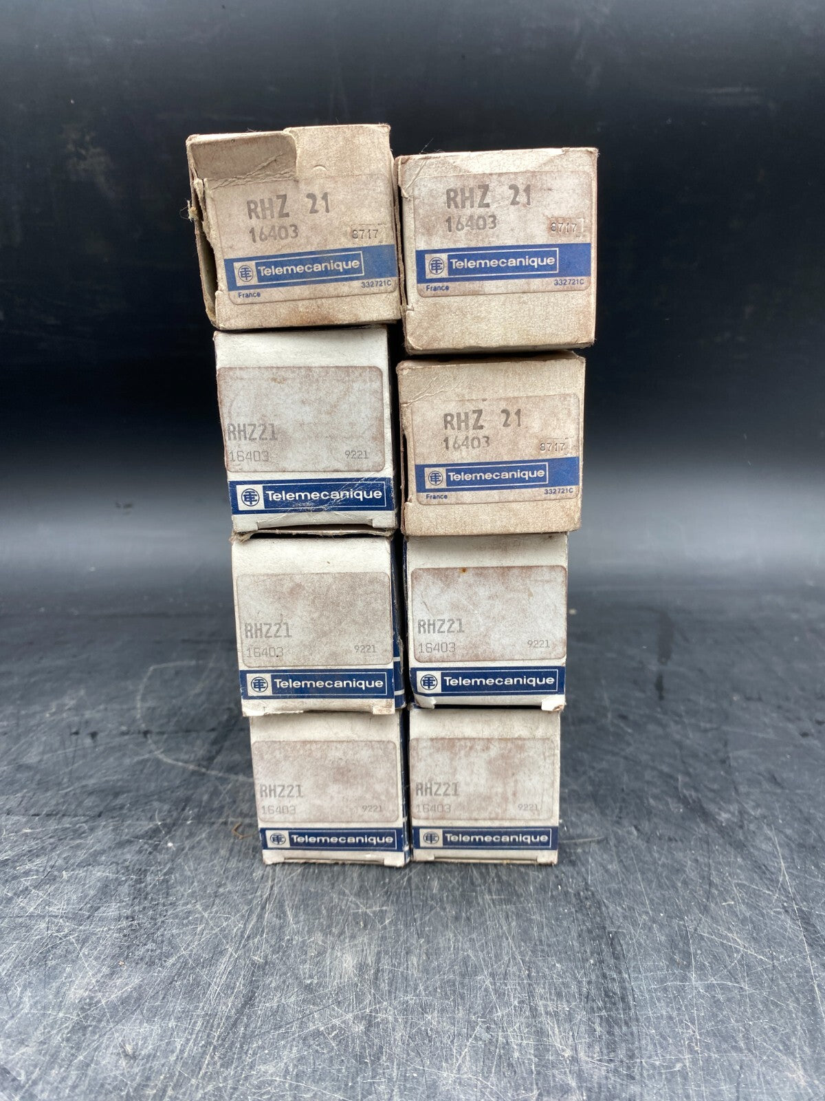 1pc x TELEMECANIQUE RHZ21 16403 BASE DE RELAIS