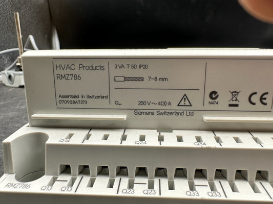 1 Pc x Siemens RMZ786   Controller