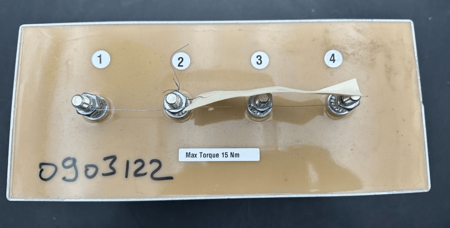 TPC FFLC6C4307K 4300µF 900VDC 300ARMS A130815 CONDENSATEUR HAUTE PUISSANCE - KLR Automation