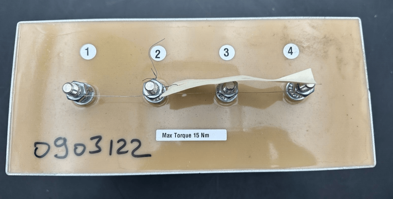 TPC FFLC6C4307K 4300µF 900VDC 300ARMS A130815 CONDENSATEUR HAUTE PUISSANCE - KLR Automation