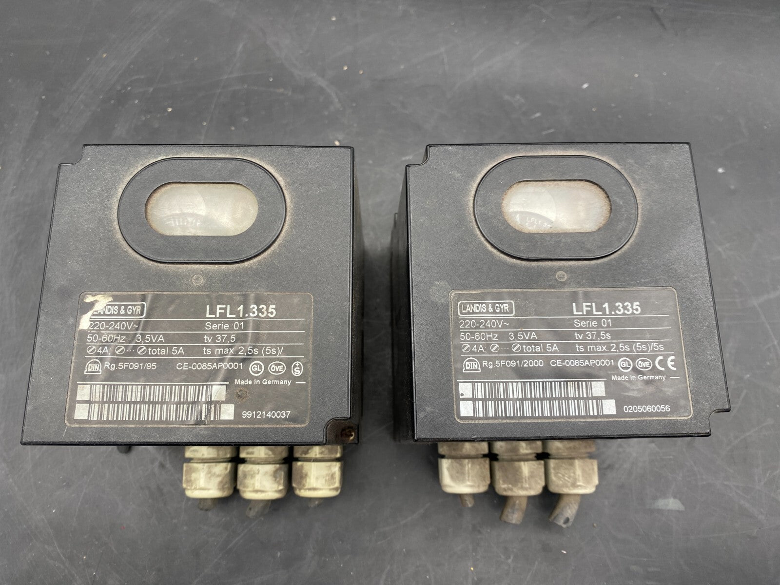 1pc x LANDIS GYR LFL1.335 SERIE 01 GAS BURNER CONTROLLER - KLR Automation
