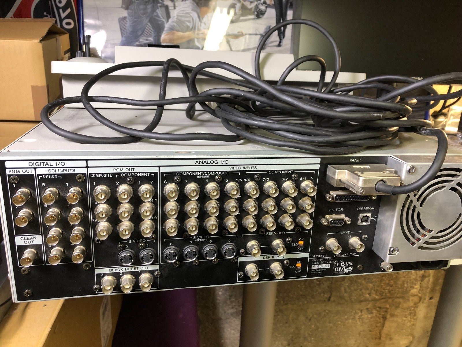 Sony DME Switcher Control Unit DFS-700P DFS-700 vision video Switch