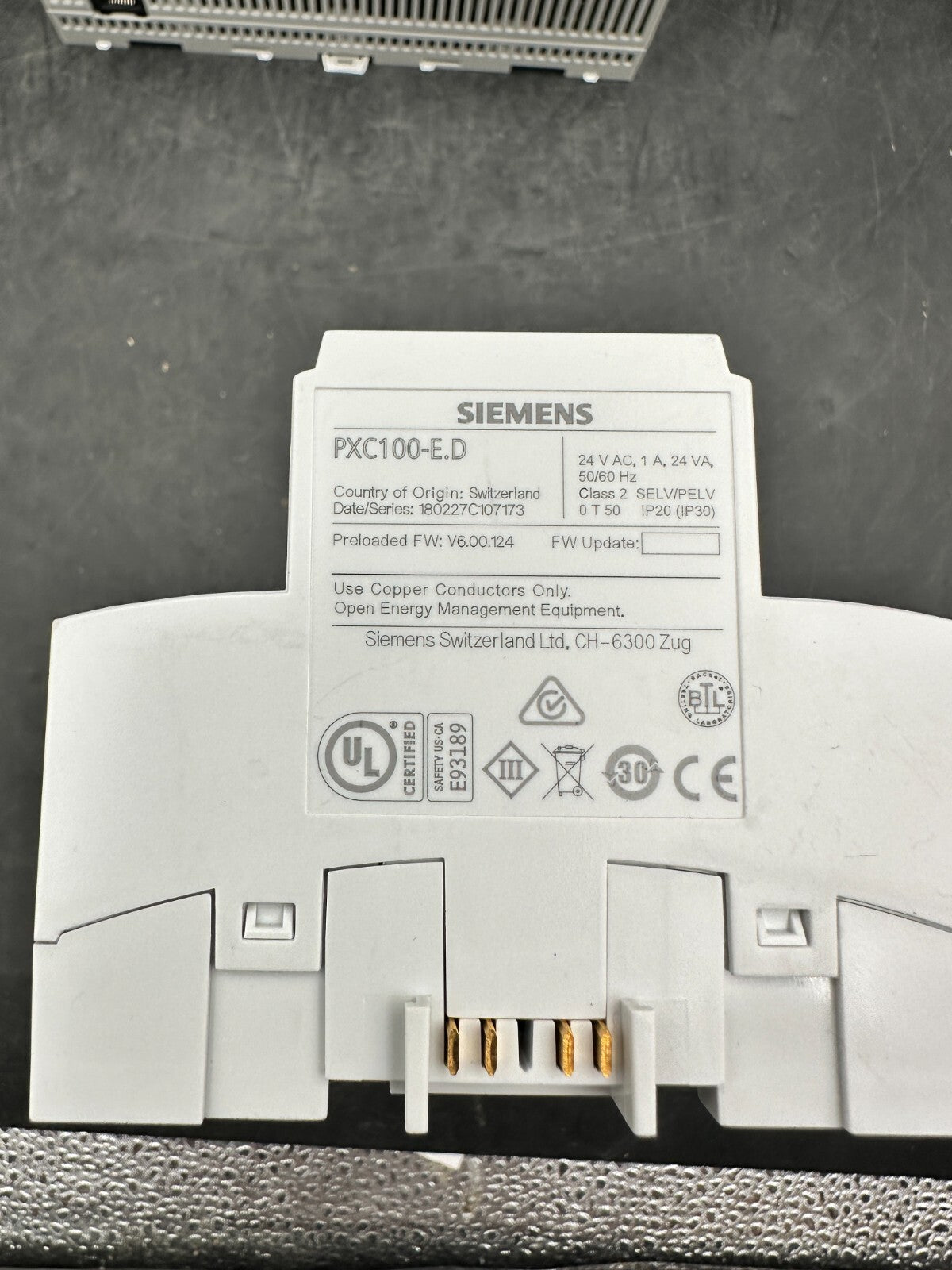 1 Pc x Siemens  PXC100-E.D PXM10 ( etat comme neuf )