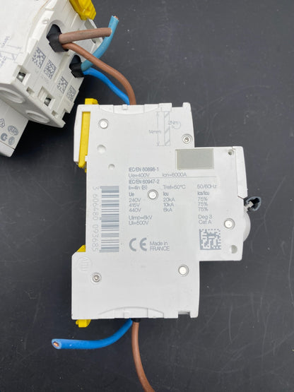 SET OF SCHNEIDER ELECTRIC IC60N 4A 32A 16A ID 63A D CLIC C20 + SCHROFF KTS 011