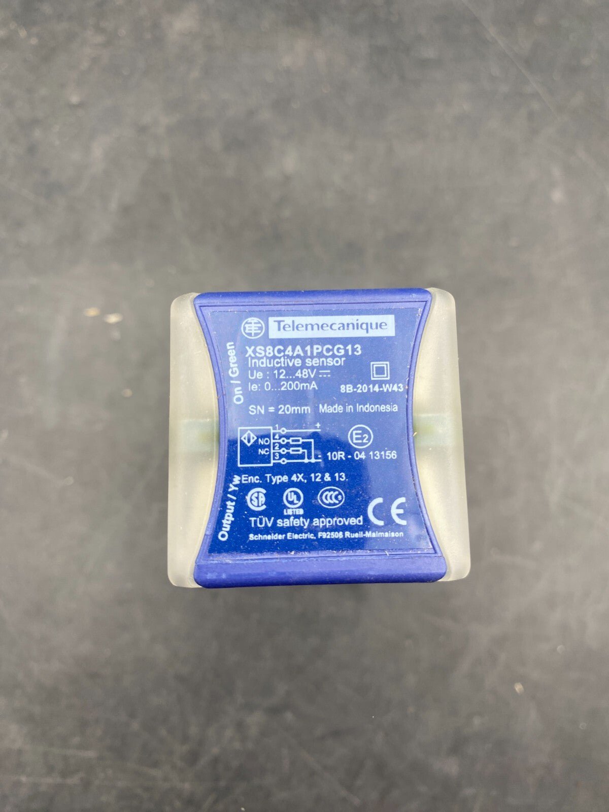 TELEMECANIQUE XS8C4A1PCG13 INDUCTIVE PROXIMITY SWITCH - KLR Automation