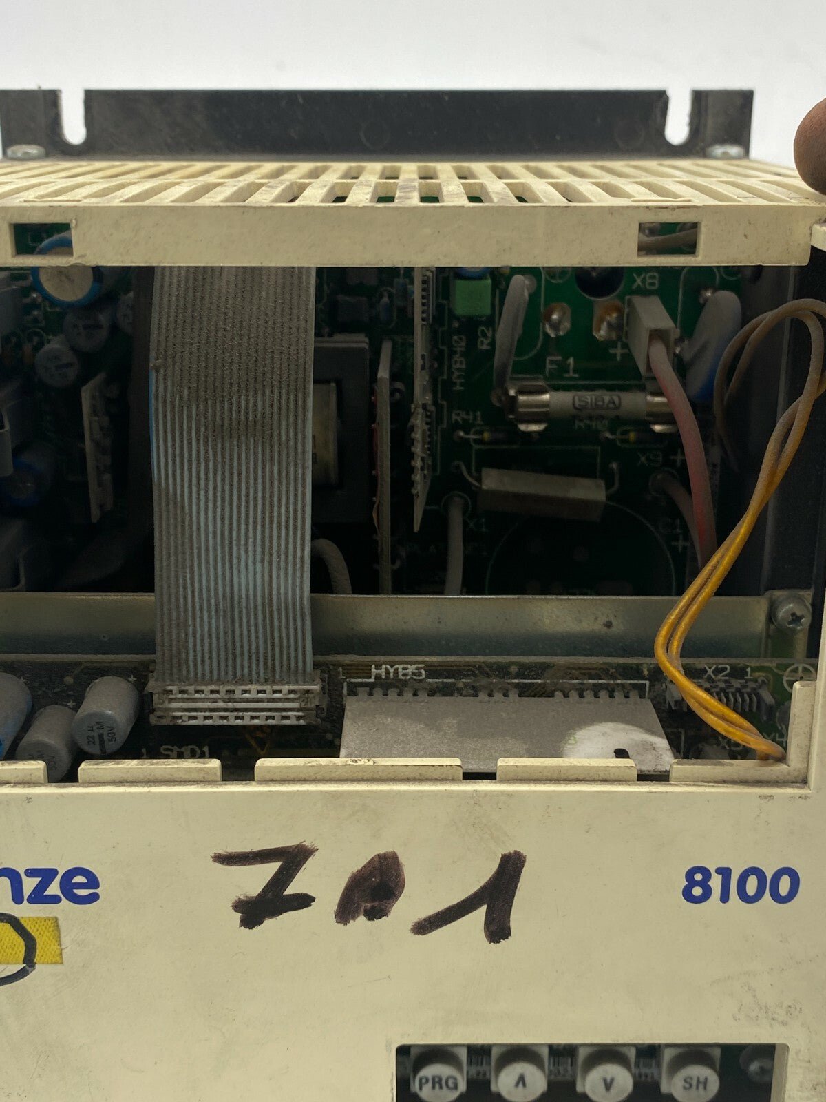 LENZE - 33.8102 - E / Variateur de fréquence - KLR Automation
