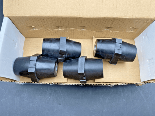 LOT OF 4 NVENT ERIFLEX ISOTP100M16 LOW VOLTAGE BLACK INSULATOR M16 - KLR Automation
