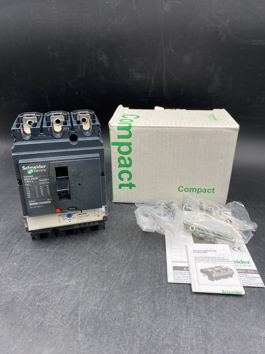 SCHNEIDER ELECTRIC LV431500 COMPACT NSX250 PL - 2018 - W06 - 6 + LV431406 - KLR Automation