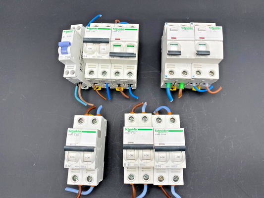 SET OF SCHNEIDER ELECTRIC IC60N 4A 32A 16A ID 63A D CLIC C20 + SCHROFF KTS 011