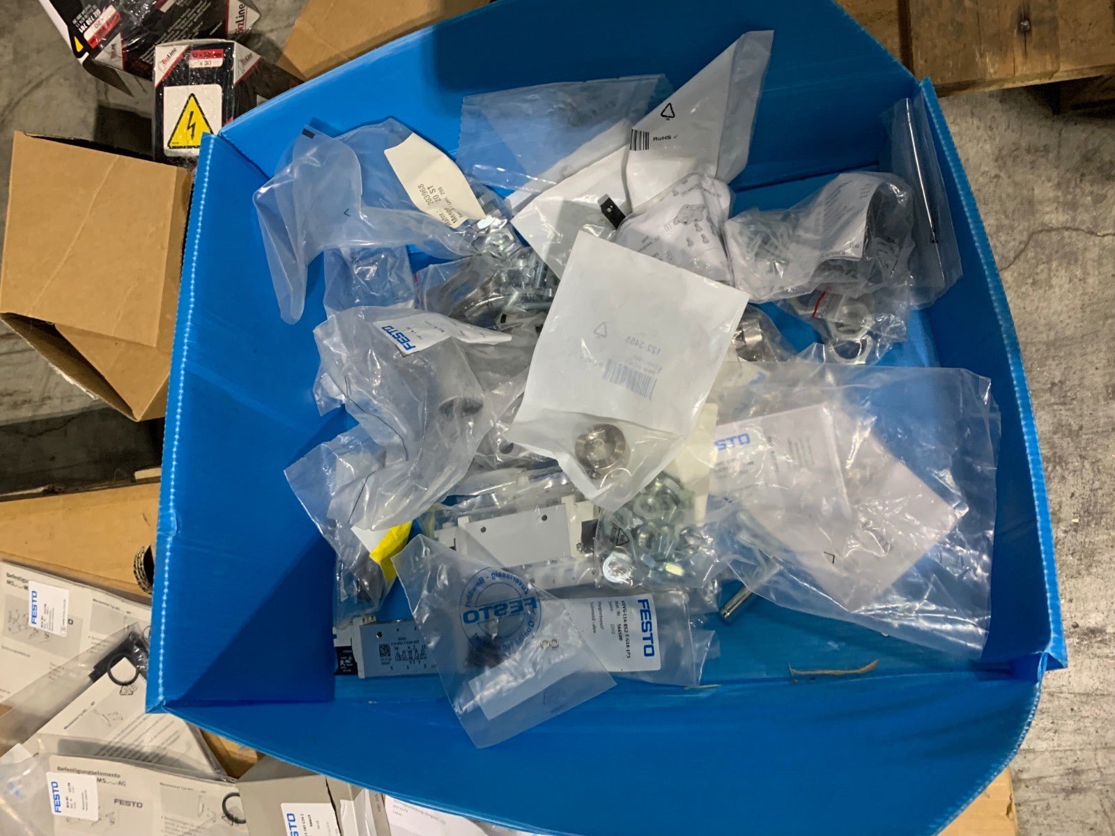 Gros lot Festo Module connector clevis rail Manifold Rod Mounting bracket - KLR Automation
