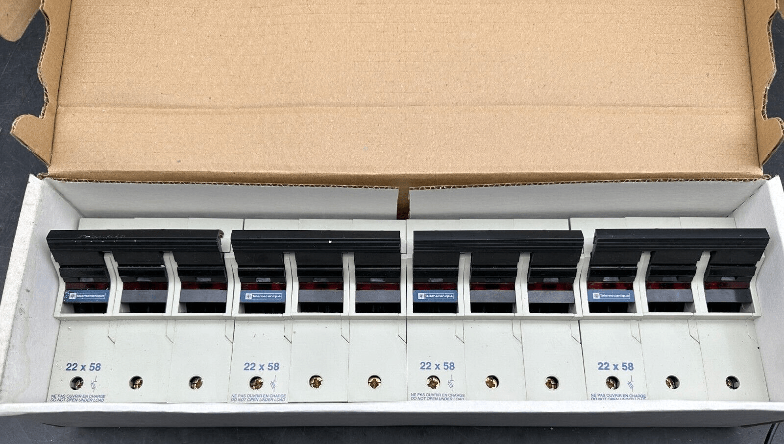 TELEMECANIQUE GK1 FF 025586 PORTE FUSIBLE x4pc - KLR Automation
