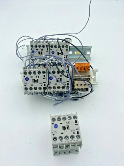 5pc x Allen-Bradley 100-K05*300 Miniature Contactor 690V 20A Series A