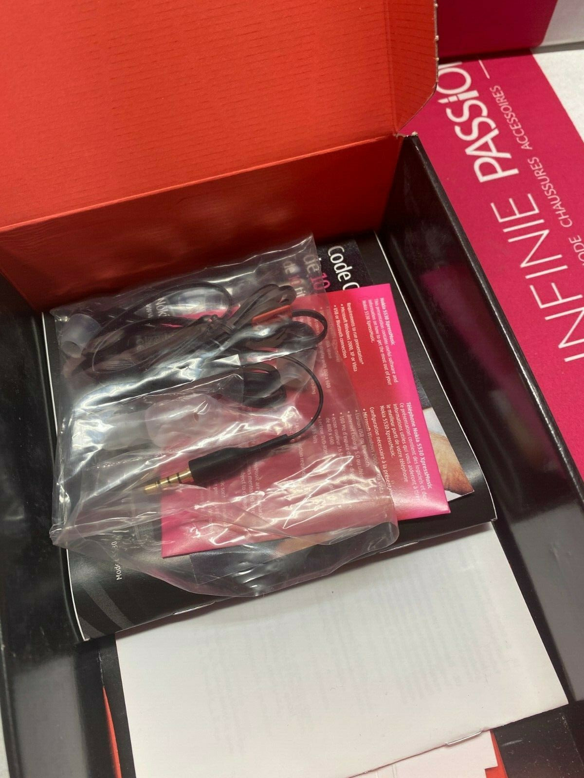 Nokia XpressMusic 5530 Mobile Phone Old Stock Rare collectors Mobile Phone Cell 