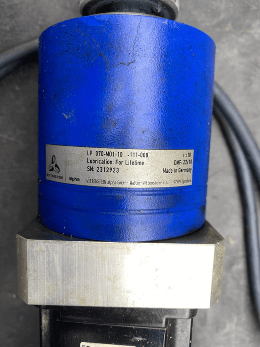 WITTENSTEIN LP 070 - M01 - 10 - 111 - 000 OMRON SGMAV - 06ADA61 - 0Y MAYR ROBA - ES 19/940.500 - KLR Automation